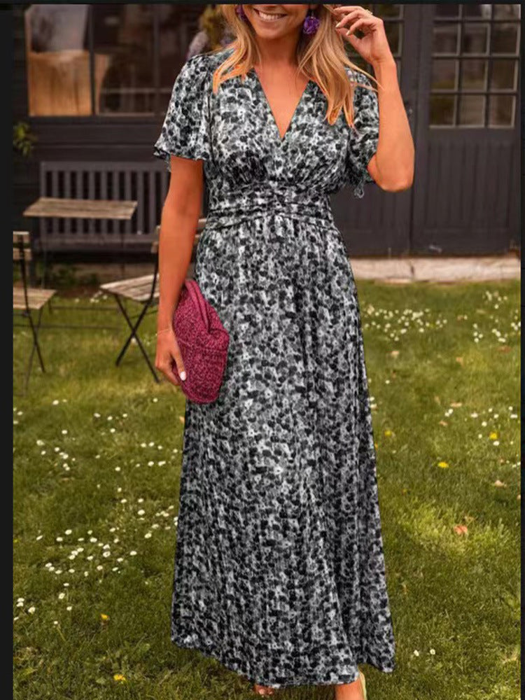 Elina – Flowing Floral Maxi Dress